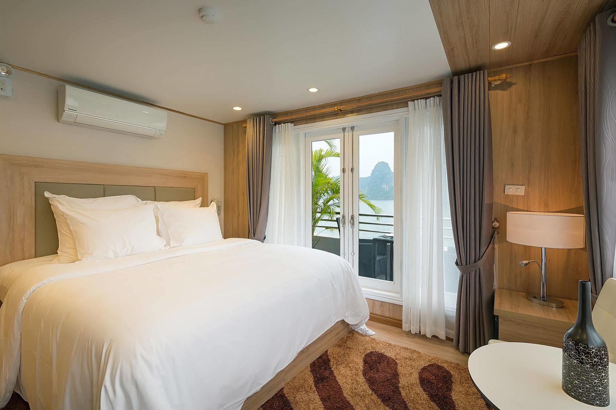 La Vela Premium Cruise - Managed By Paradise Cruises Ha Long Exterior foto